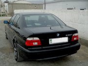 Продаю BMW-530i 2002 года черного цвета